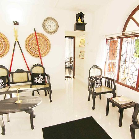 2In1 Kandy Hostel 외부 사진