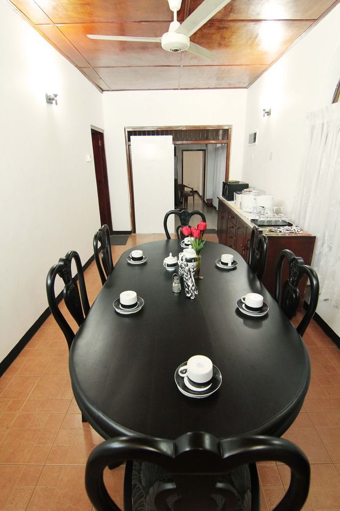 2In1 Kandy Hostel 외부 사진